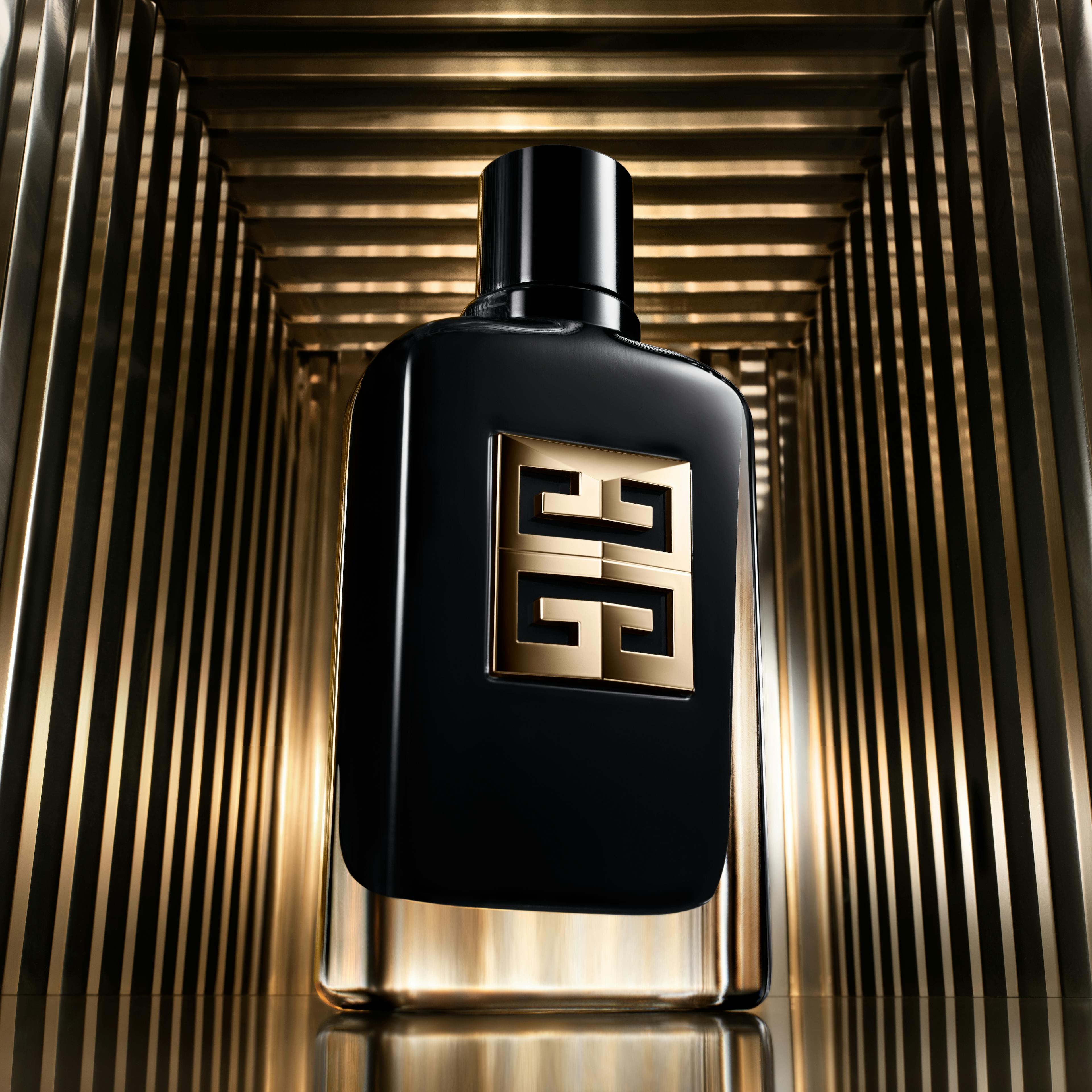 Gentleman Society Eau de Parfum Ambrée © Givenchy Parfums 