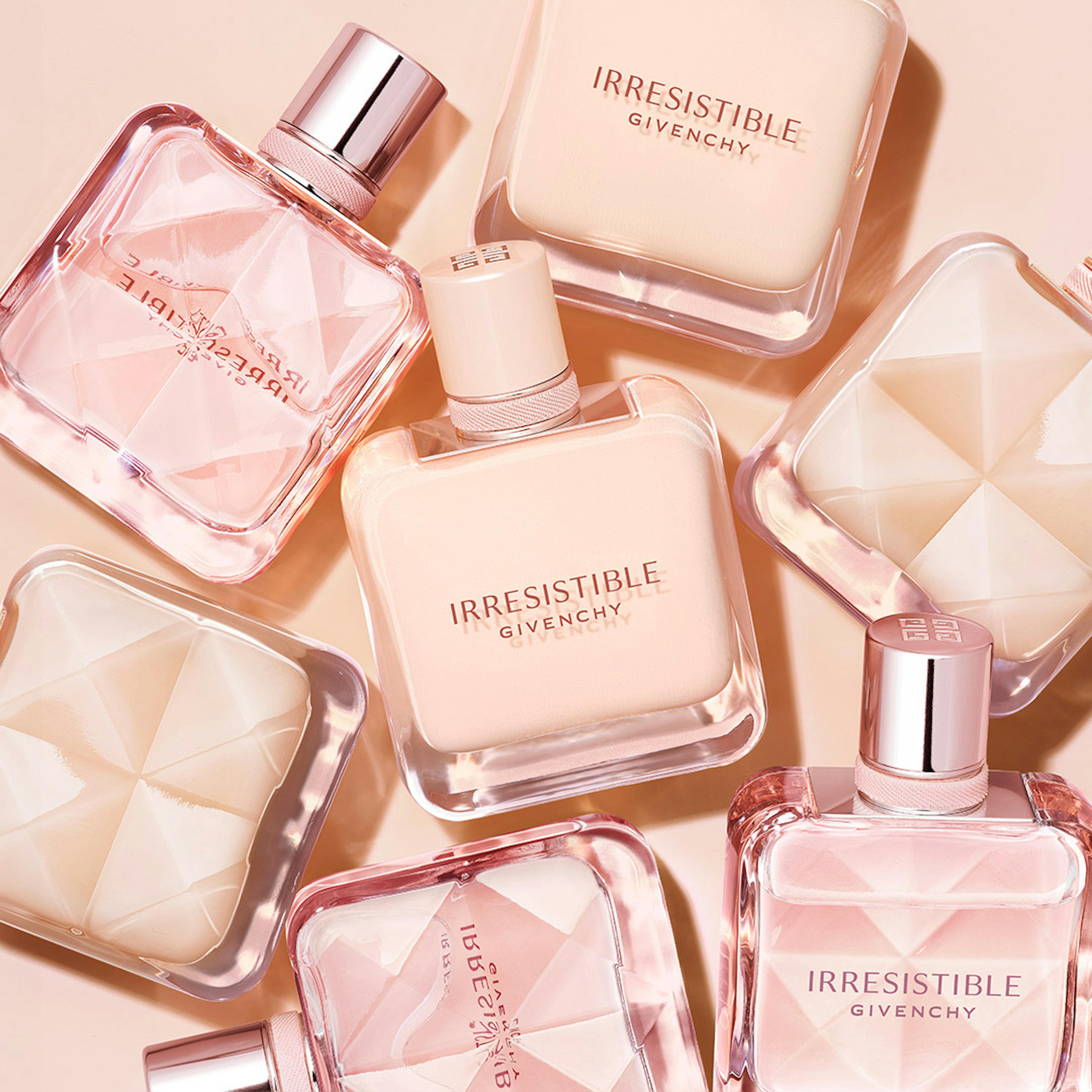 Irrésistible Eau de Parfum Nude Velvet © Givenchy Parfums 