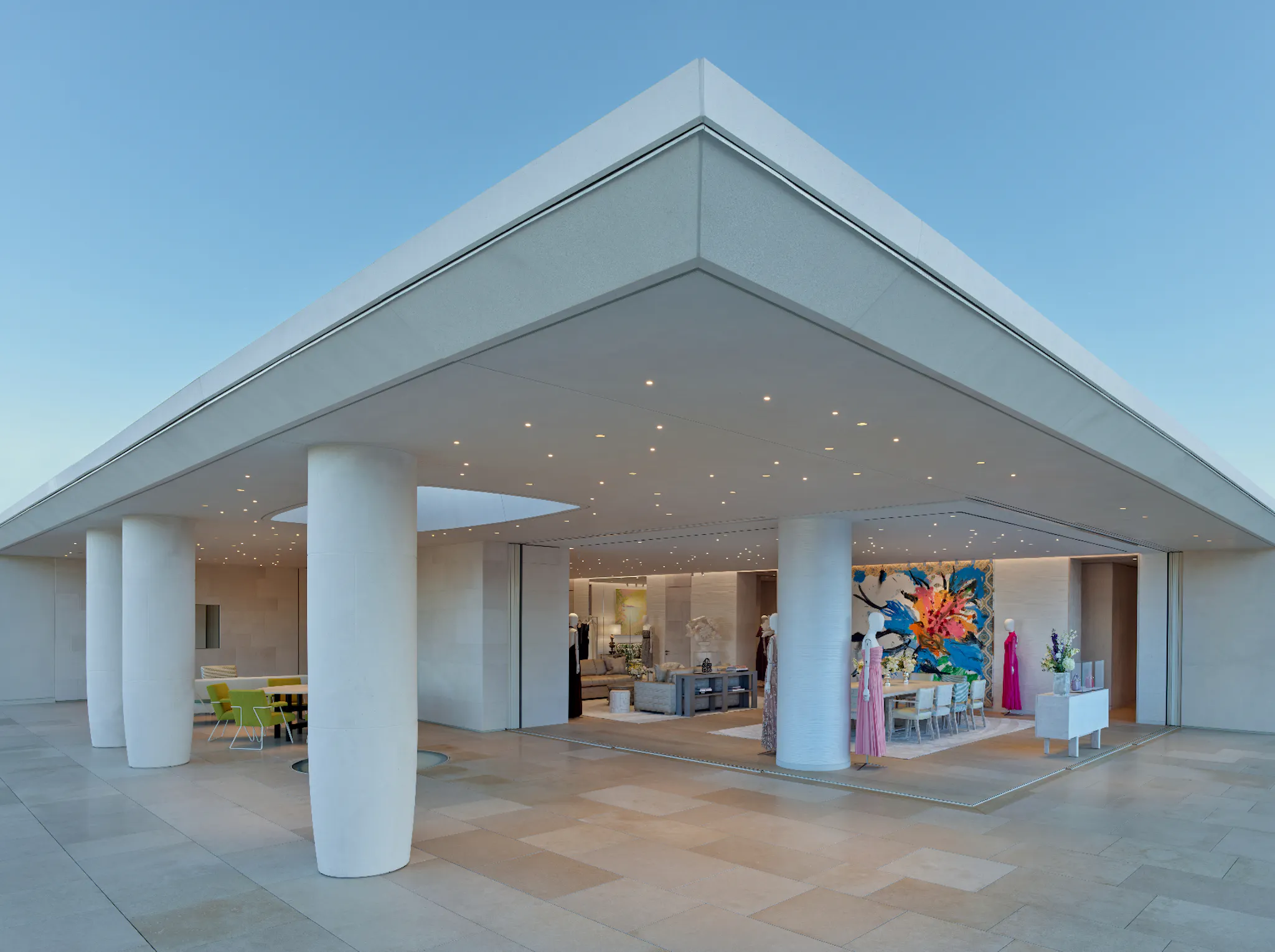Dior opens House of Dior Beverly Hills flagship in... - LVMH
