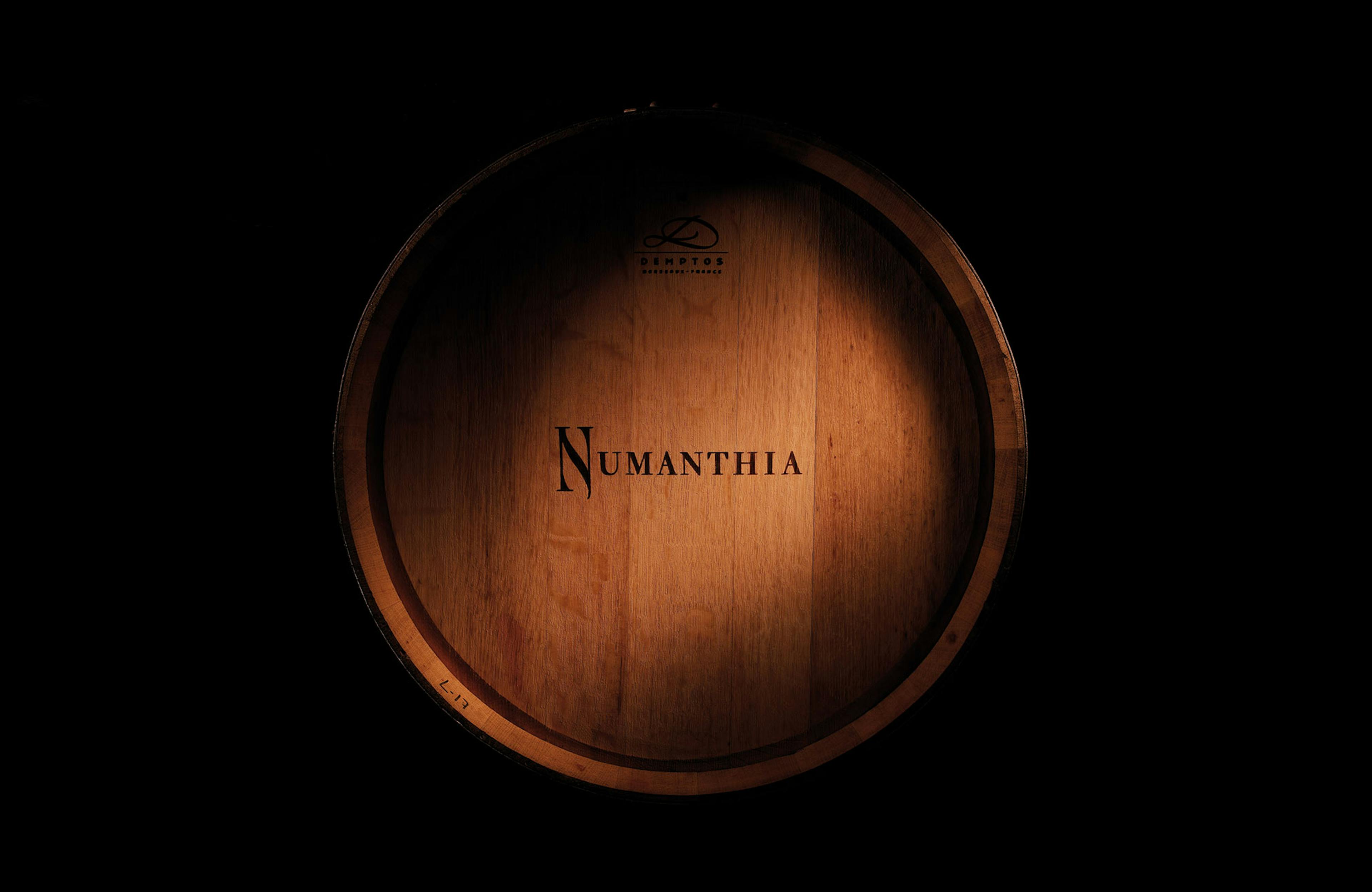 Numanthia oak barrel.