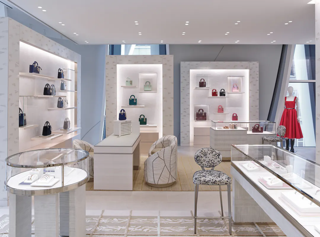 Dior unveils exceptional new boutique in Geneva de... - LVMH