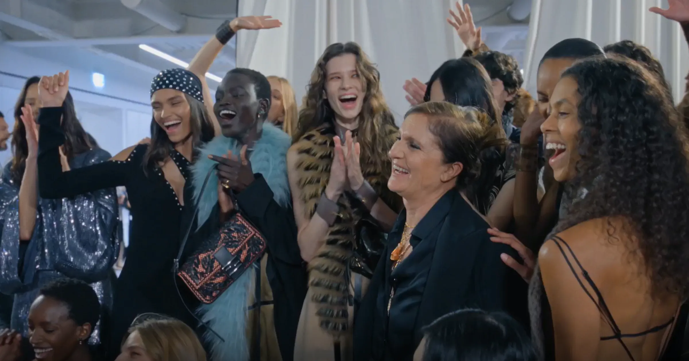 Fendi präsentiert Frühjahr-Sommer 2027 Kollektion in Paris