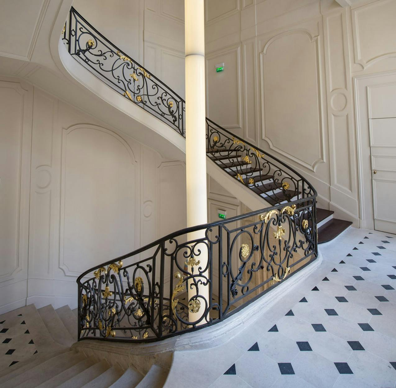 パリのヴィヴィエンヌ通り18番地 © Gabriel de la Chapelle