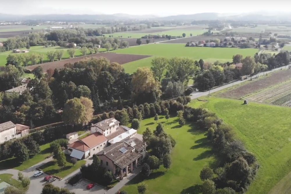 Image pour l'étape Vidéo corporate adaptée au réseaux sociaux en Suisse romande