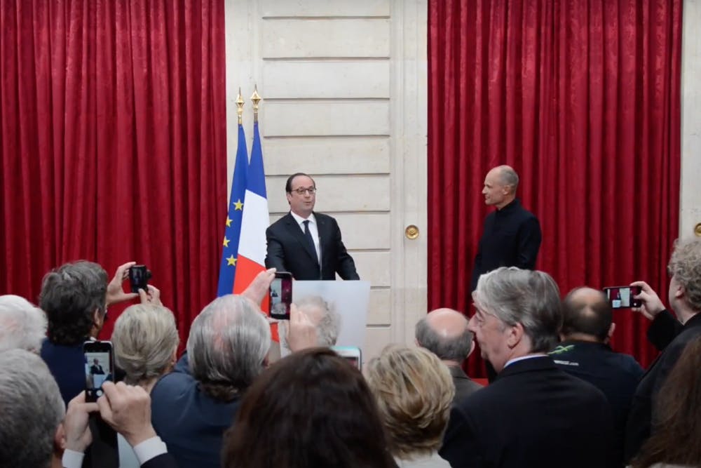 image de la réalisation Production de vidéo d'entreprise lors d'un événement à l'Elysée, remise de légion d'honneur.