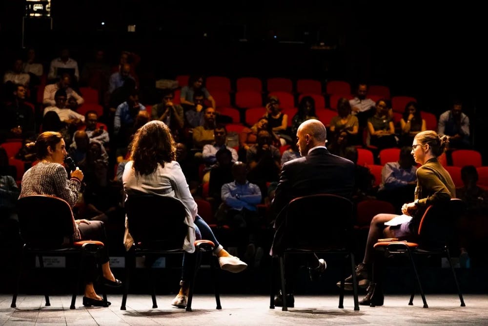 image de la réalisation Production de vidéo de conférence à Lausanne au théâtre de Vidy pour Business In