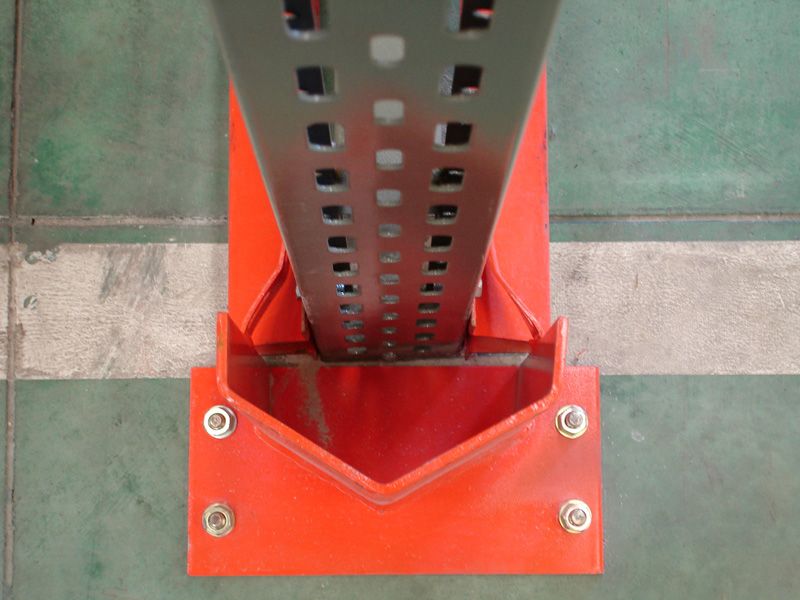 RACKS MACER PENETRABLES CON GUARDA COLUMNAS