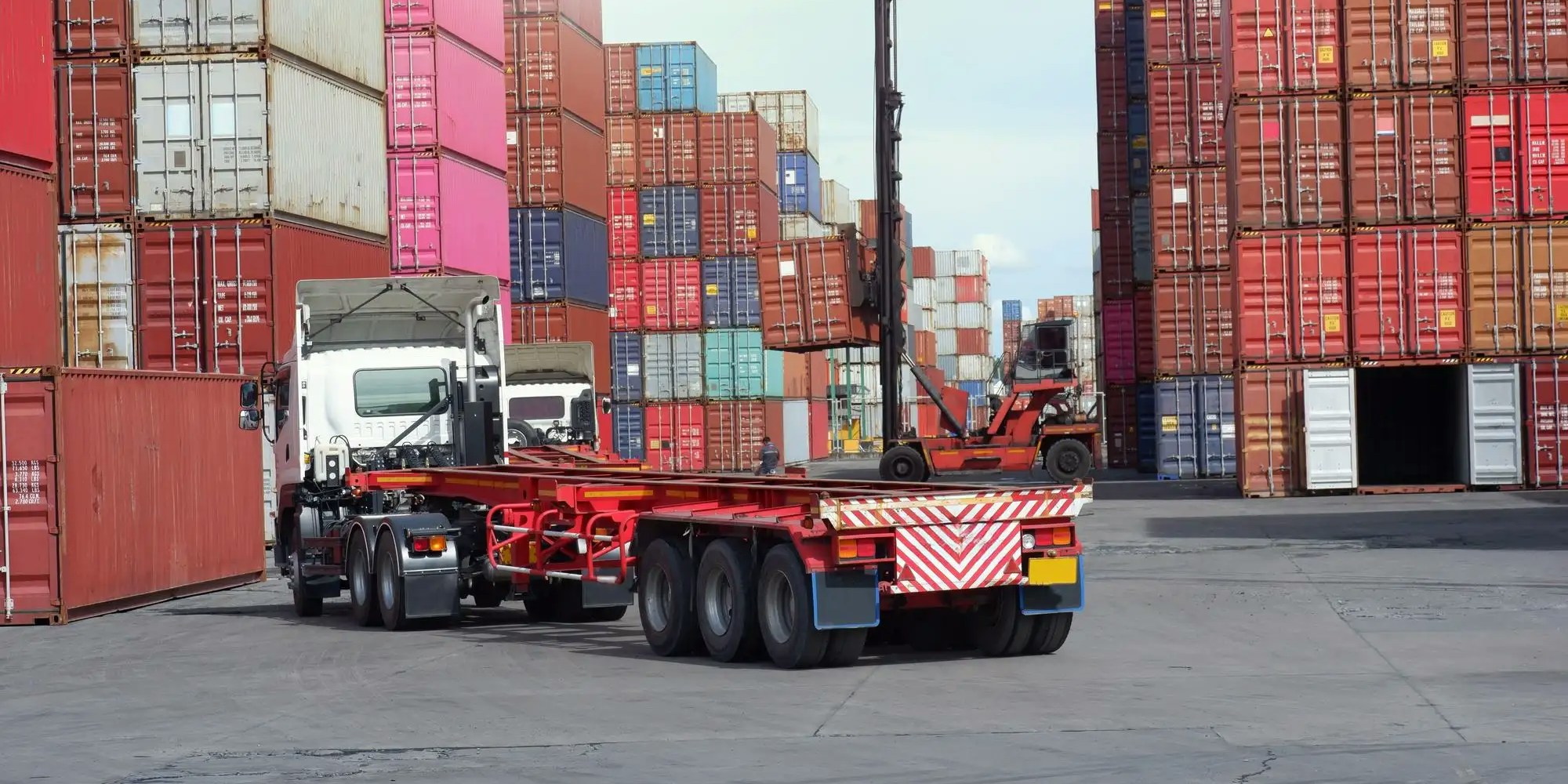 MACH 1 truck at port