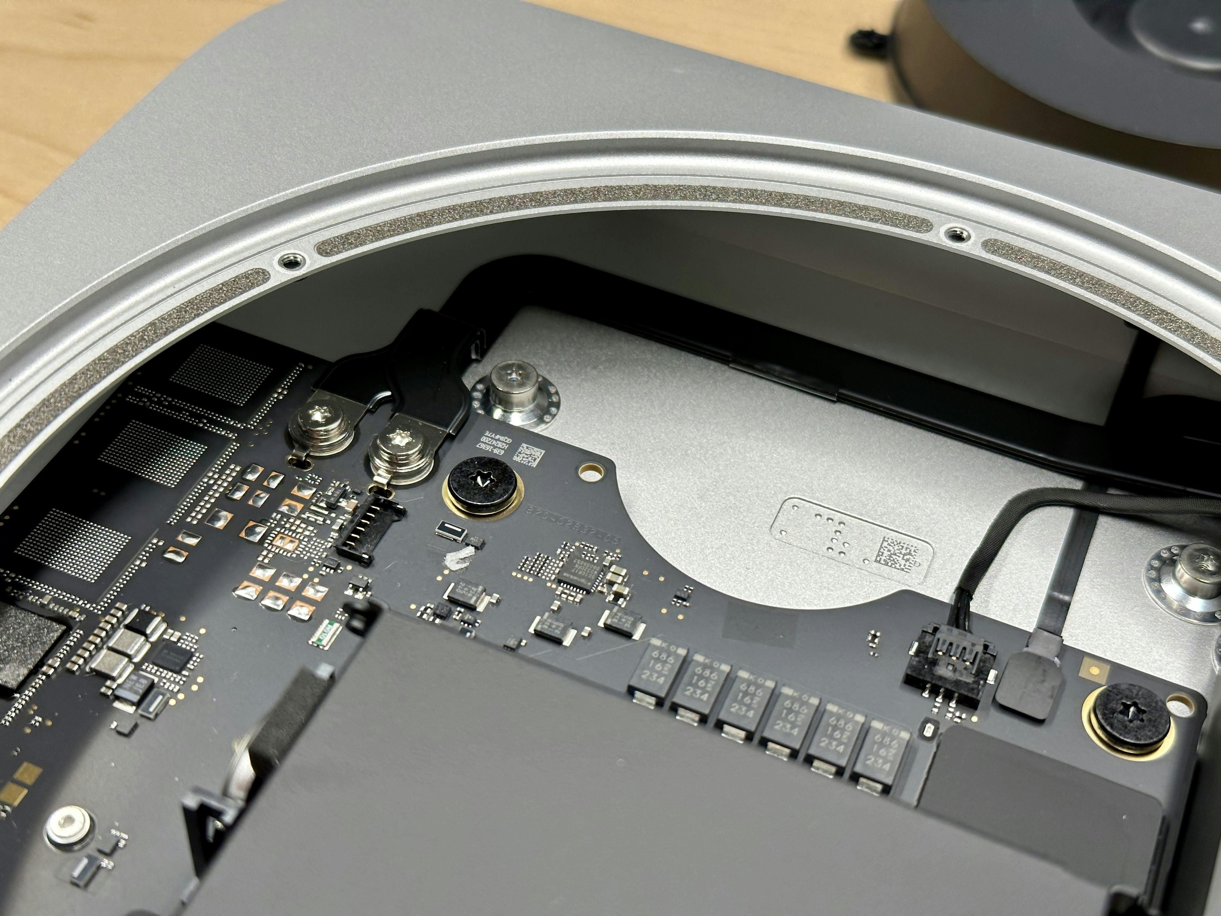 First look: Mac mini with M2 Pro First look: Mac mini with M2 Pro