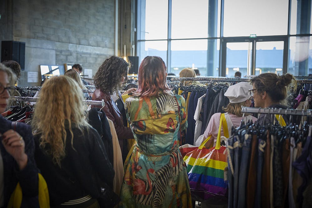 "Grande Braderie de la Mode" by AIDES, 2022 - Photo © Philippe Miran
