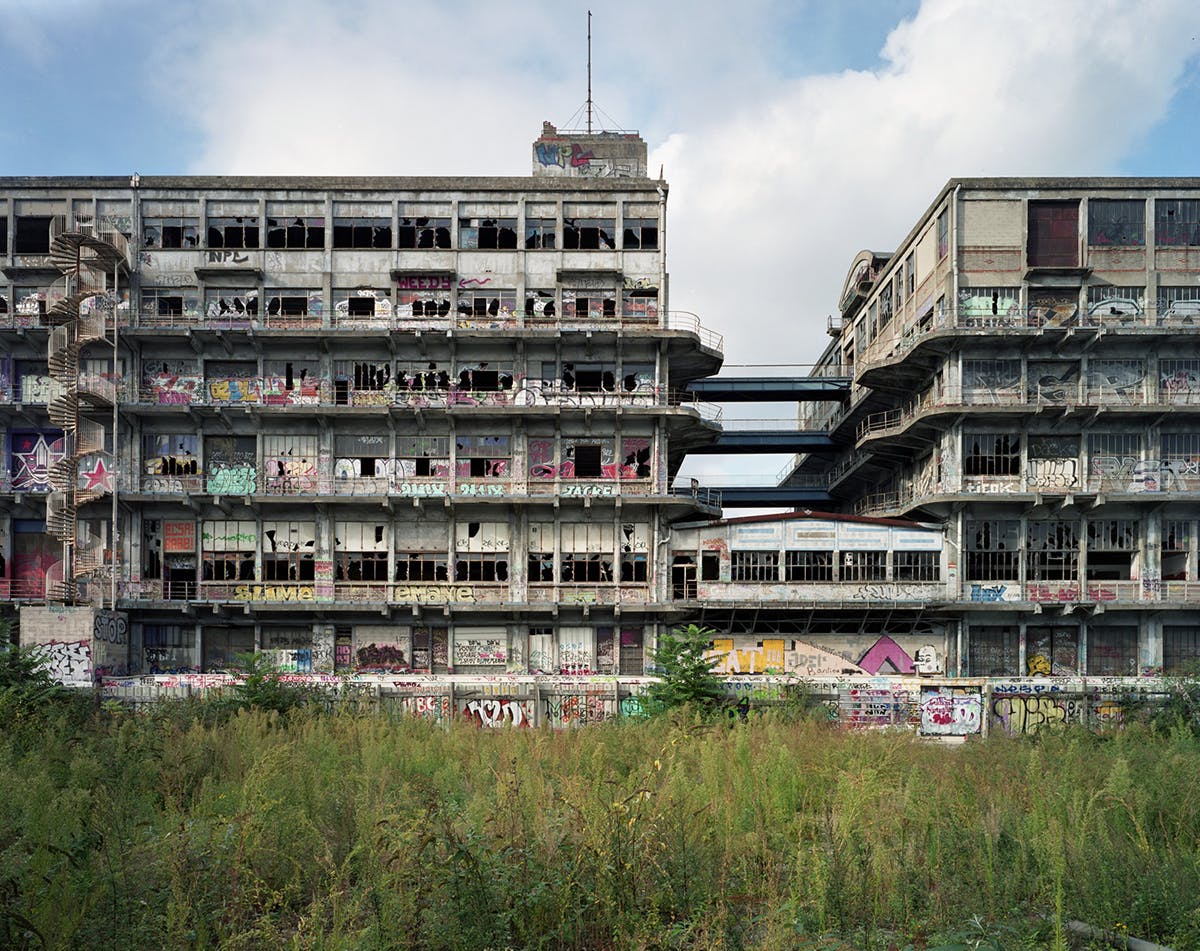 Les Magasins Généraux, 2013 © Yves Marchand & Romain Meffre