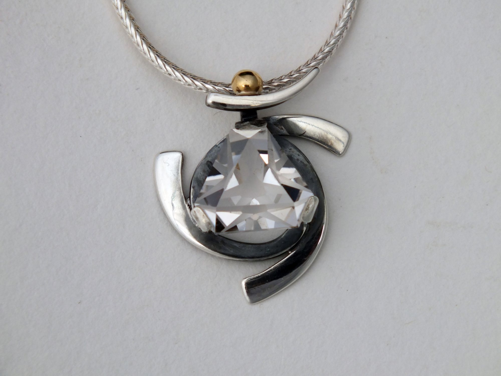 Pendentif Quartz "triangle"