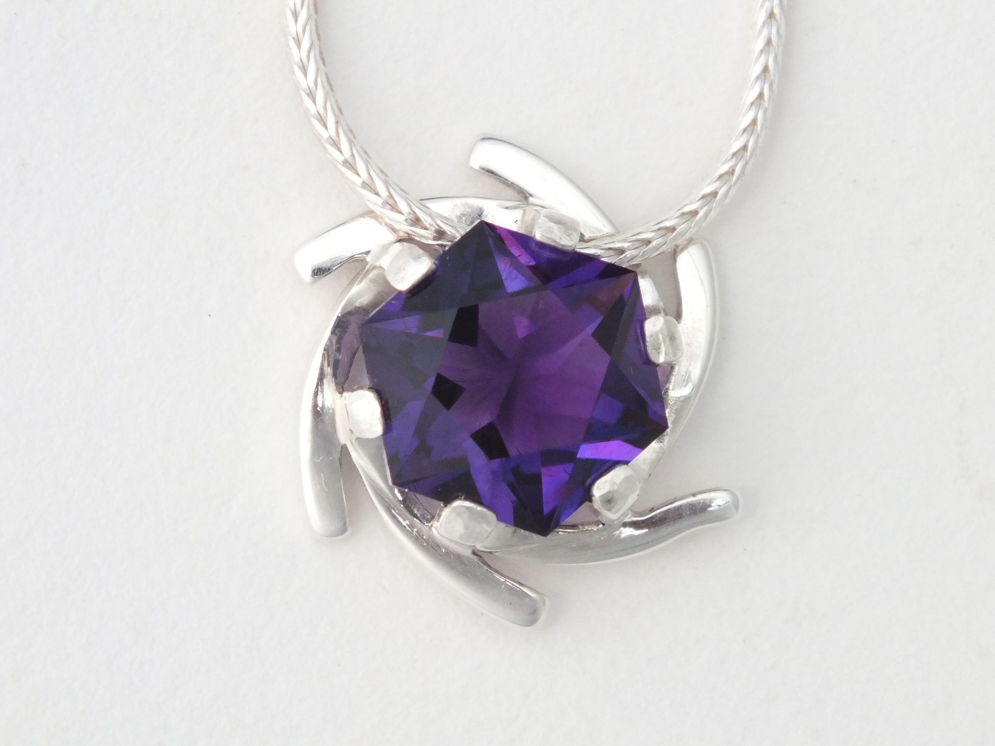 Petite spirale d'améthyste