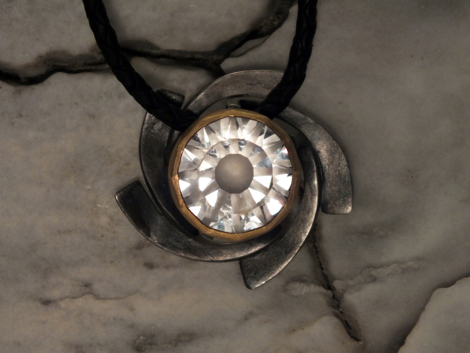 bijou: Tour de cou Quartz étoile noire... créé par Mahesh Bijoutier