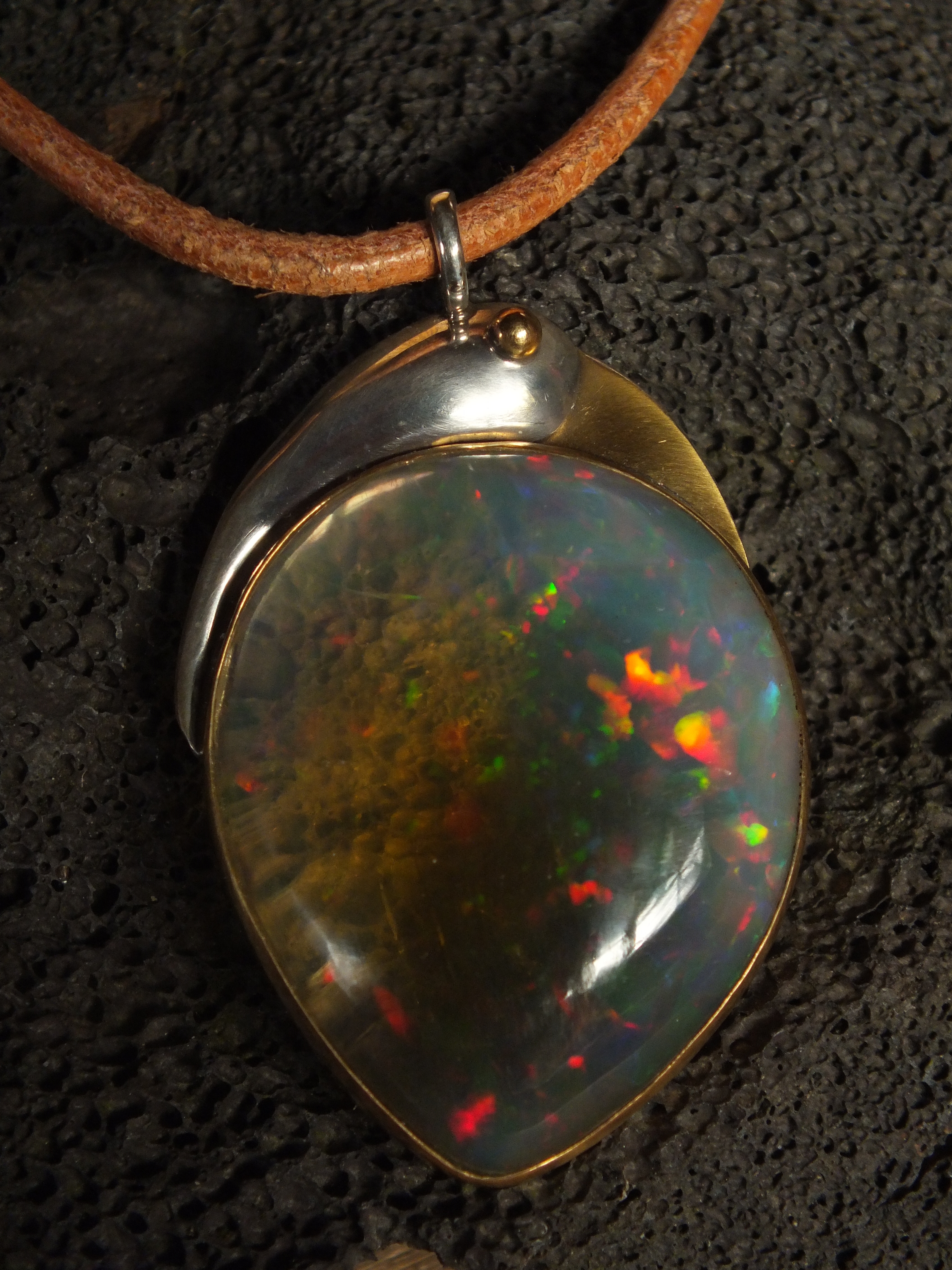 Grande opale étoilée