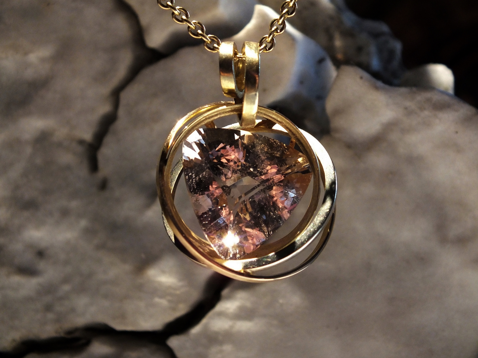 pendentif topaze imperial or