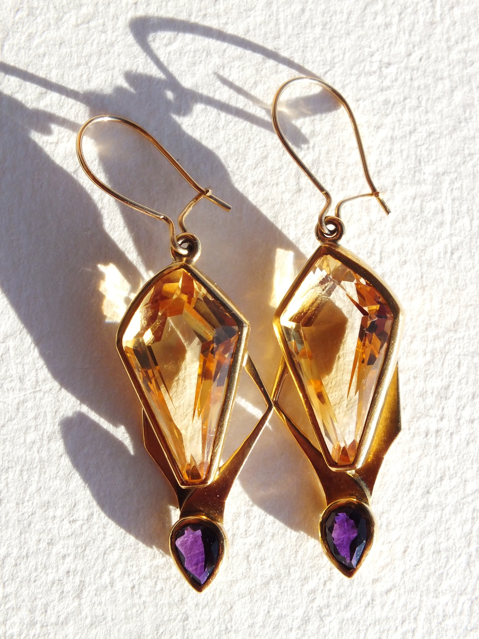 bijou: Boucles d’oreilles Améthystes et Citrines, or créé par Mahesh Bijoutier