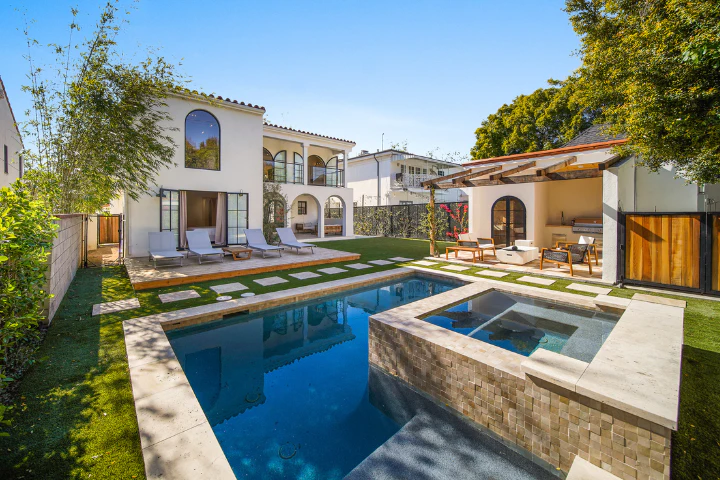 Luxury Real Estate Agents