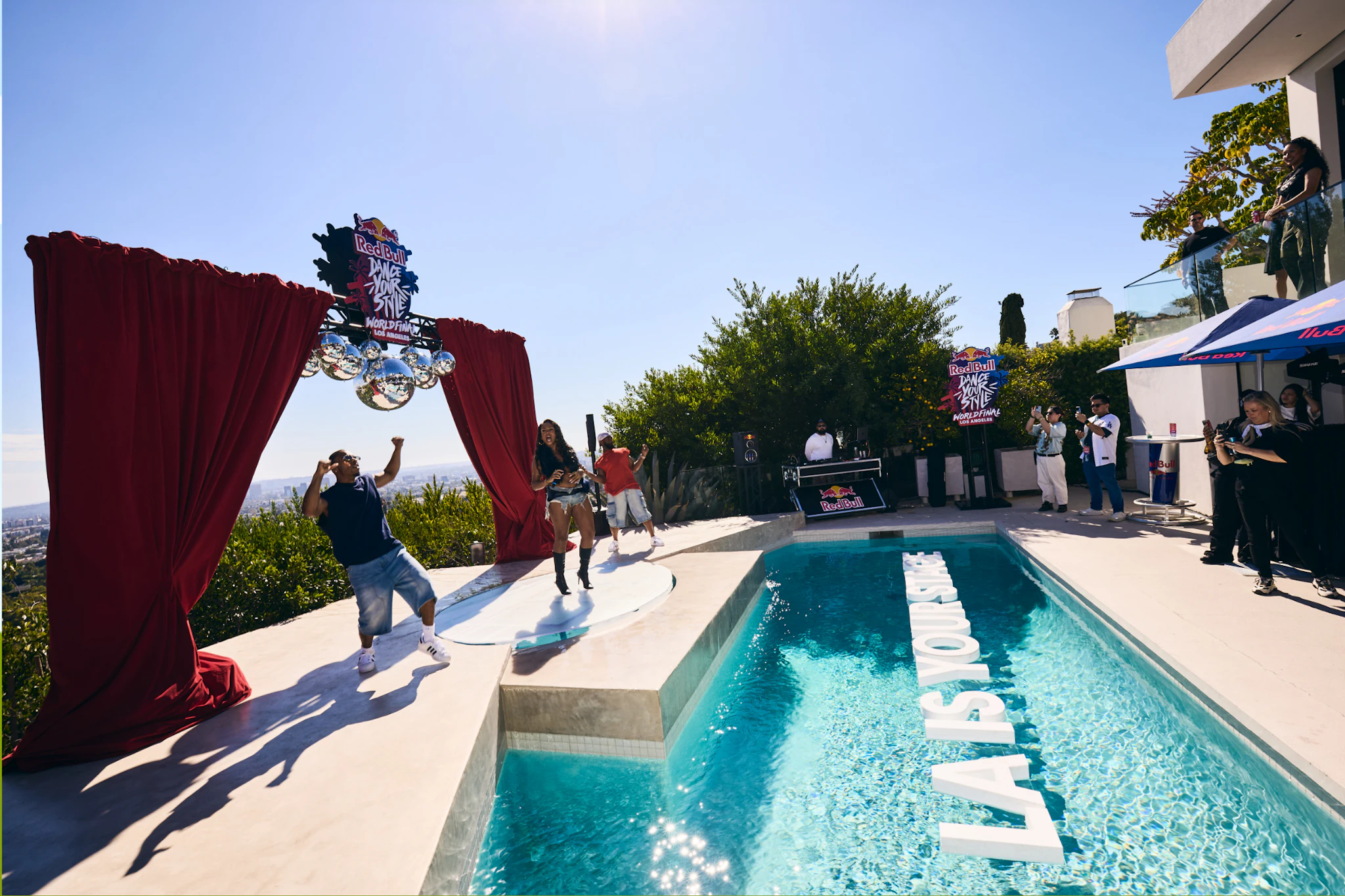 HOSTING CORPORATE AND BRAND EVENTS IN LOS ANGELES: WHY PRIVATE ESTATES WORK BEST