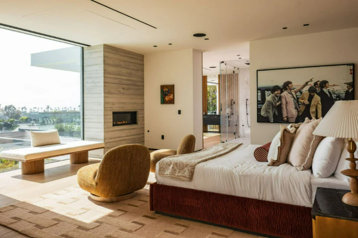 EXPERIENCING A HOME BEFORE YOU BUY IT: THE NEW STANDARD IN LUXURY REAL ESTATE