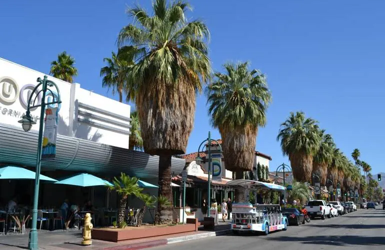 Stroll the Uptown Design District