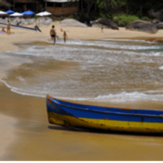 Areias finas e visual paradisíaco: conheça a Praia do Sono