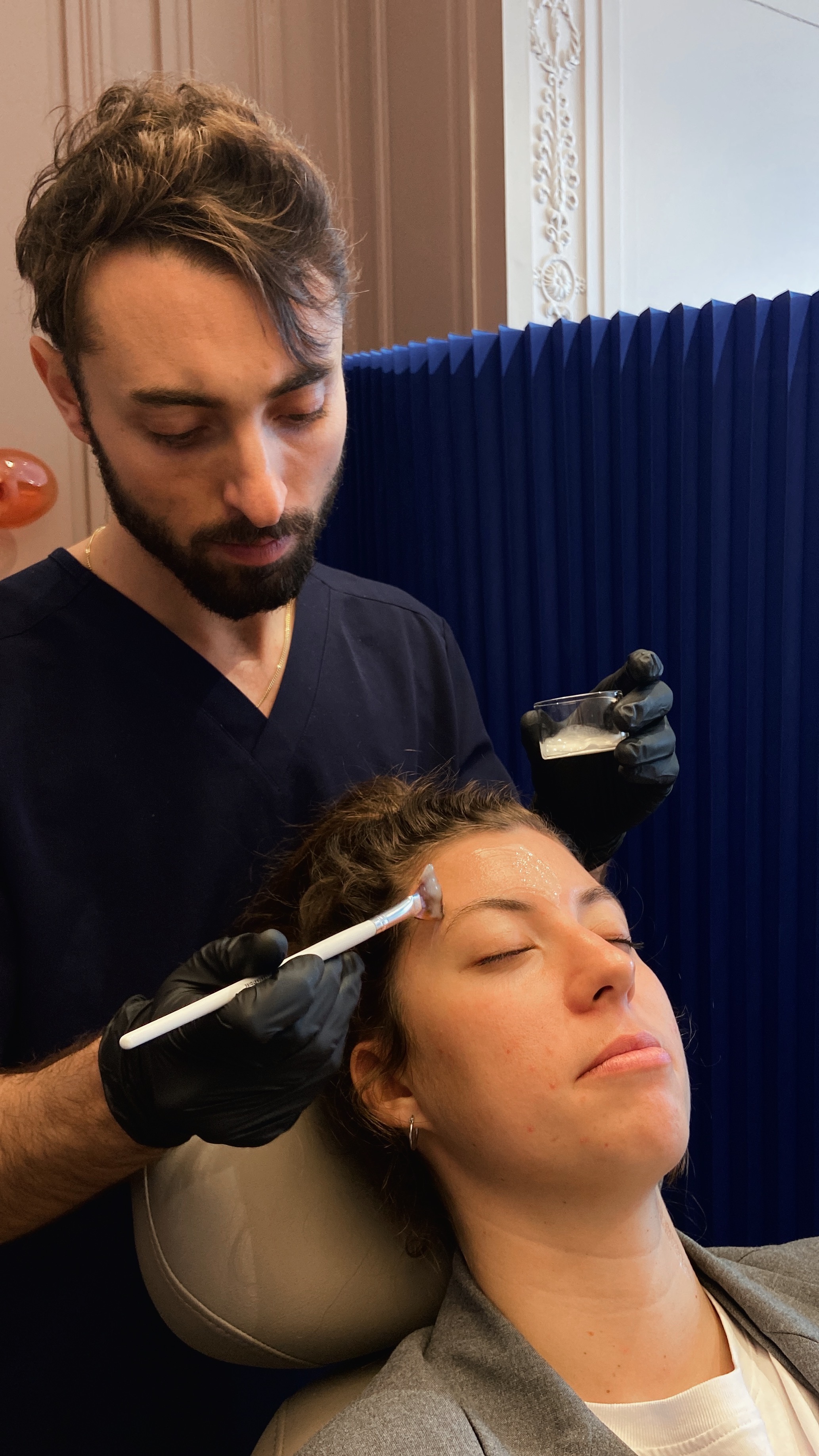 Le peeling Milk Peel : gommer les imperfections et unifier le teint