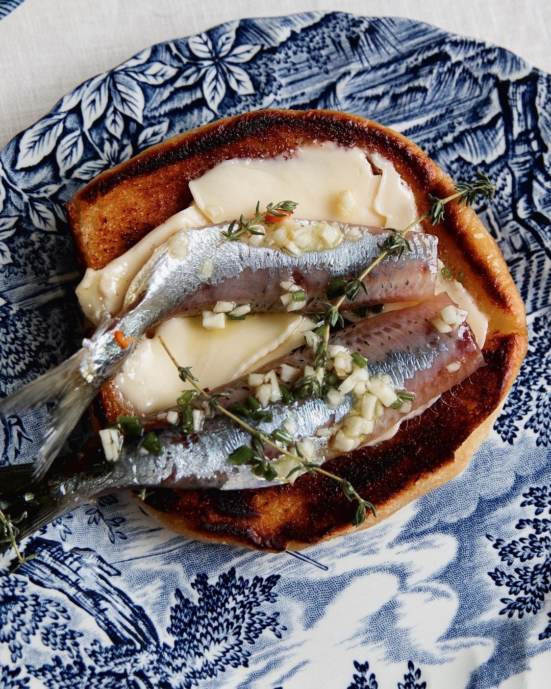 Les sardines : rendent le cheveu plus souple et plus soyeux, favorisent sa croissance et assurent la beauté des ongles