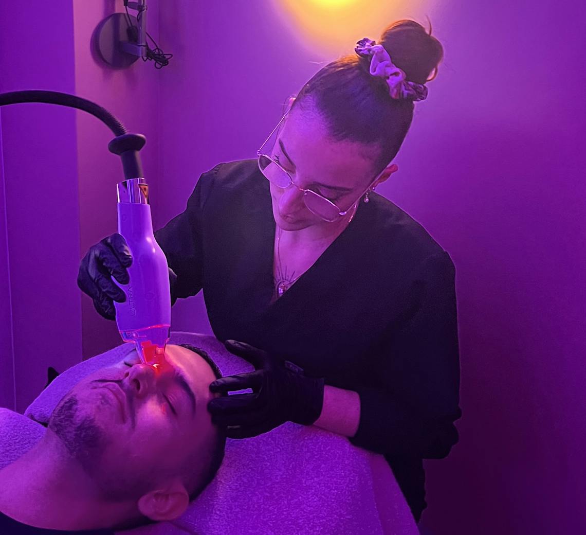 Le laser pour rajeunir et prévenir le vieillissement cutané