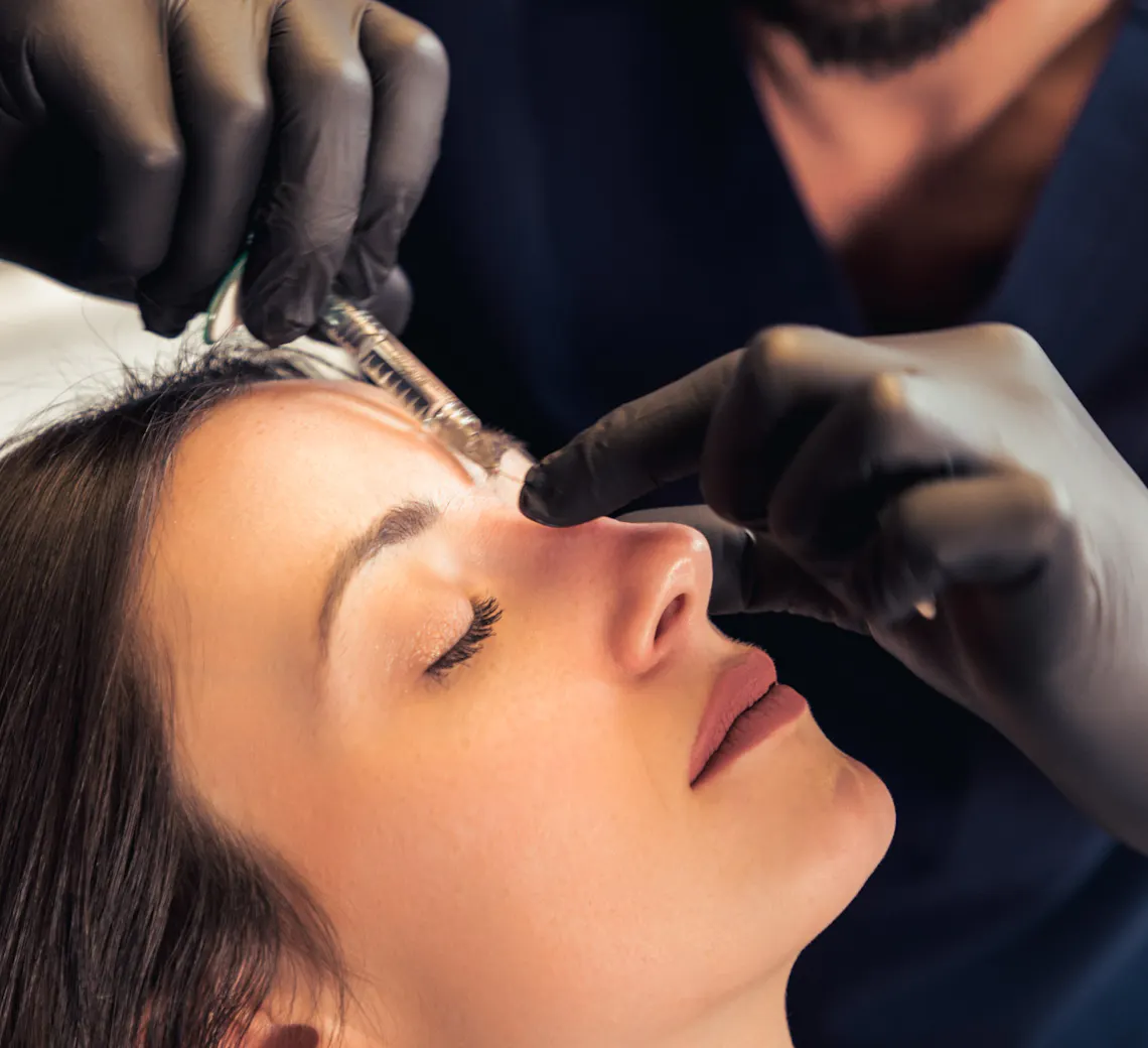 3 cas idéals pour les injections d'acide hyaluronique au niveau du nez