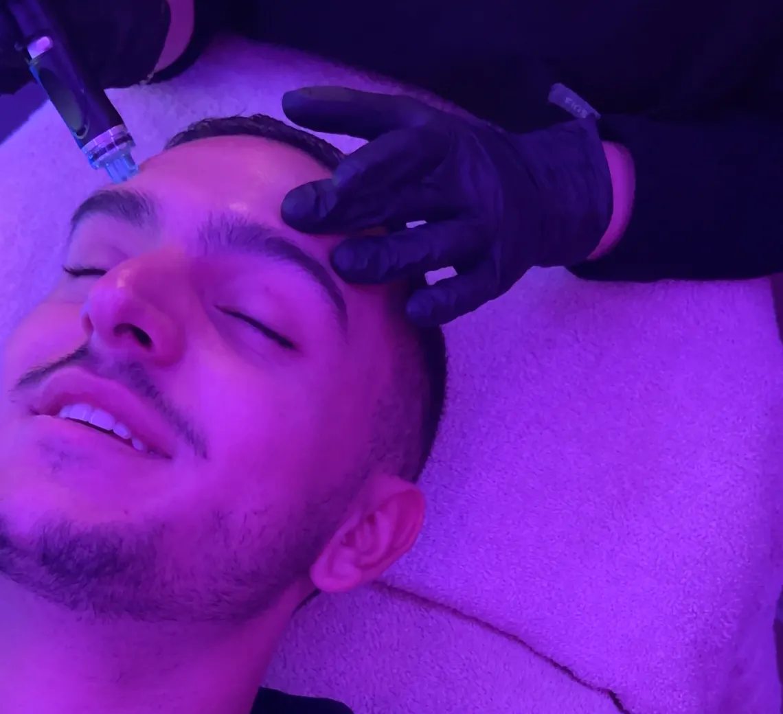 Déroulement du soin HydraFacial chez Maison Yoko à Lyon