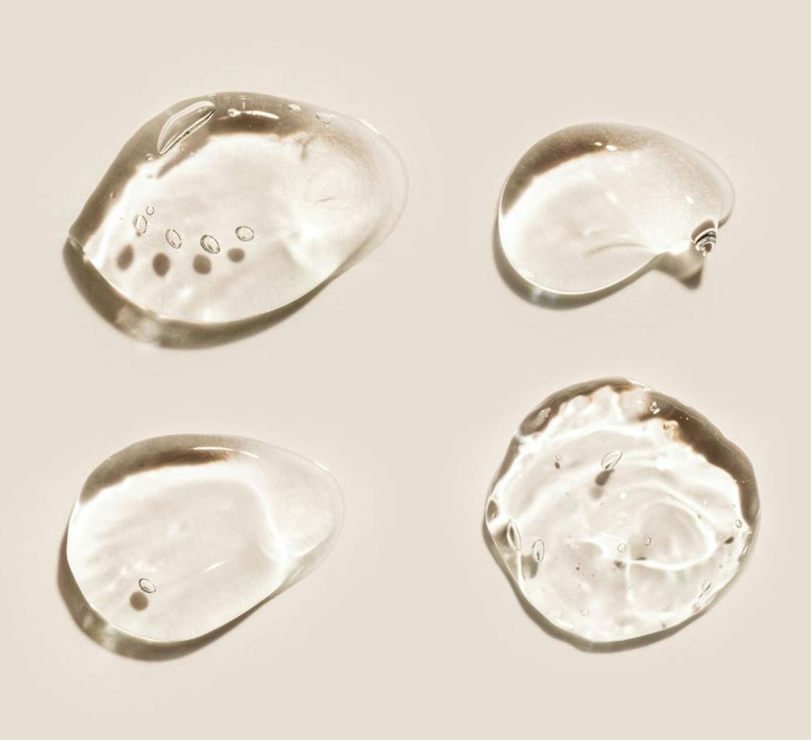 différences entre acide hyaluronqiue et inducteurs de collagène