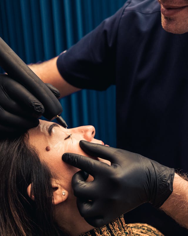 rajeunir le regard, retendre la peau et lisser les rides sans bistouri : le plexR - technologie Plasma. Dans le centre Maison Yoko.