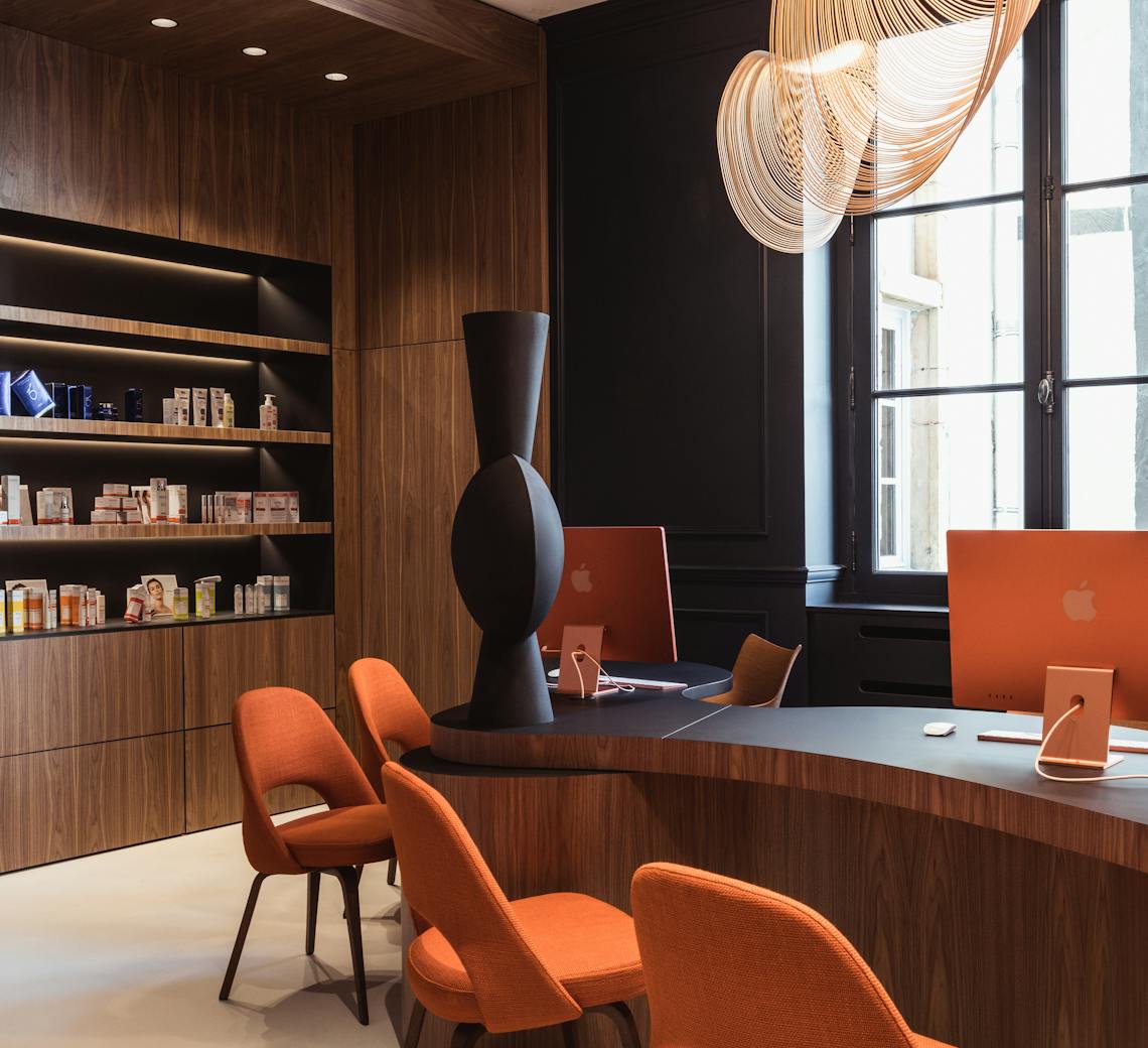 Supprimer la ride du lion avec le botox chez Maison Yokō à Lyon