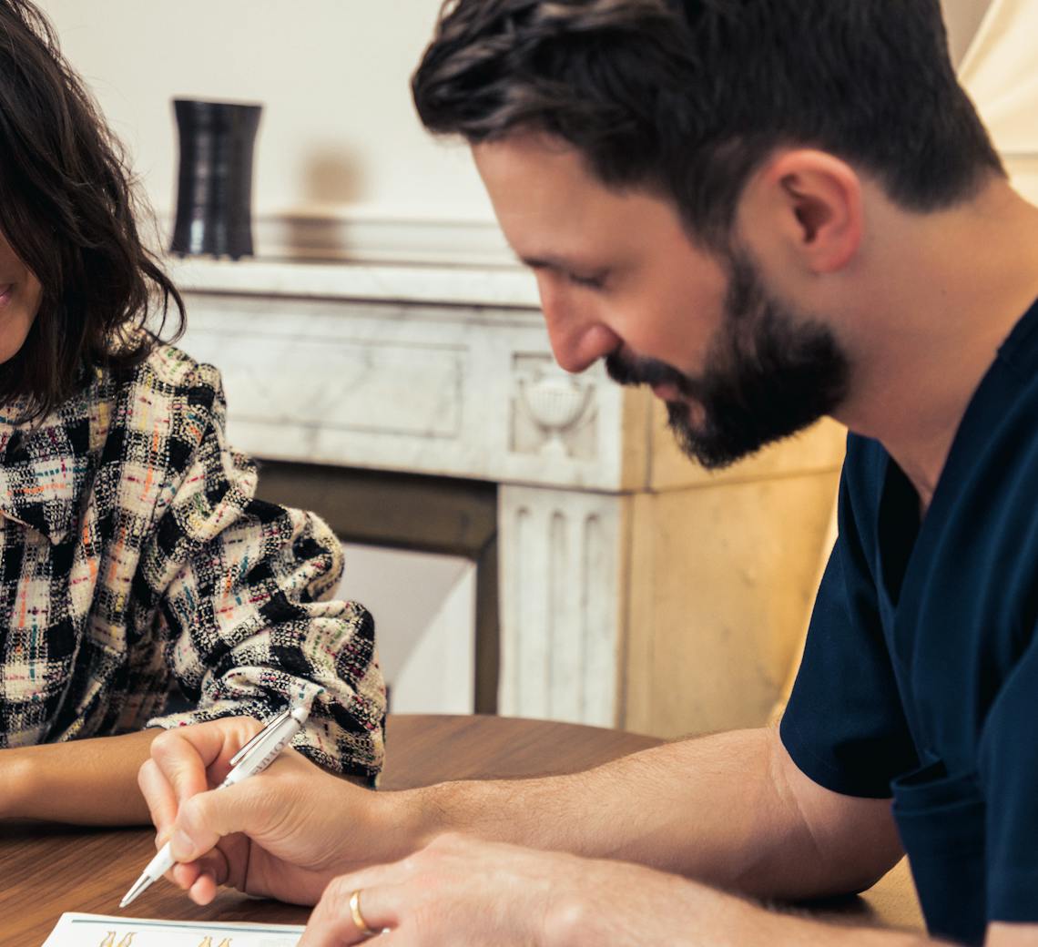 La première consultation en médecine esthétique.