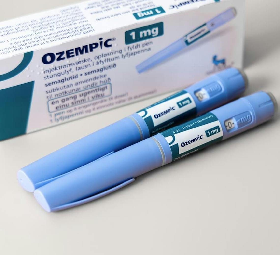 Explication sur l'Ozempic, le médicament injectable prescrit pour aider à contrôler la glycémie chez les adultes souffrant de diabète de type 2.