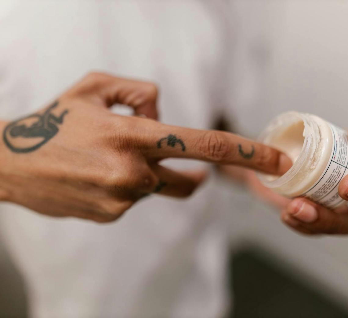 précautions et soins après détatouage laser