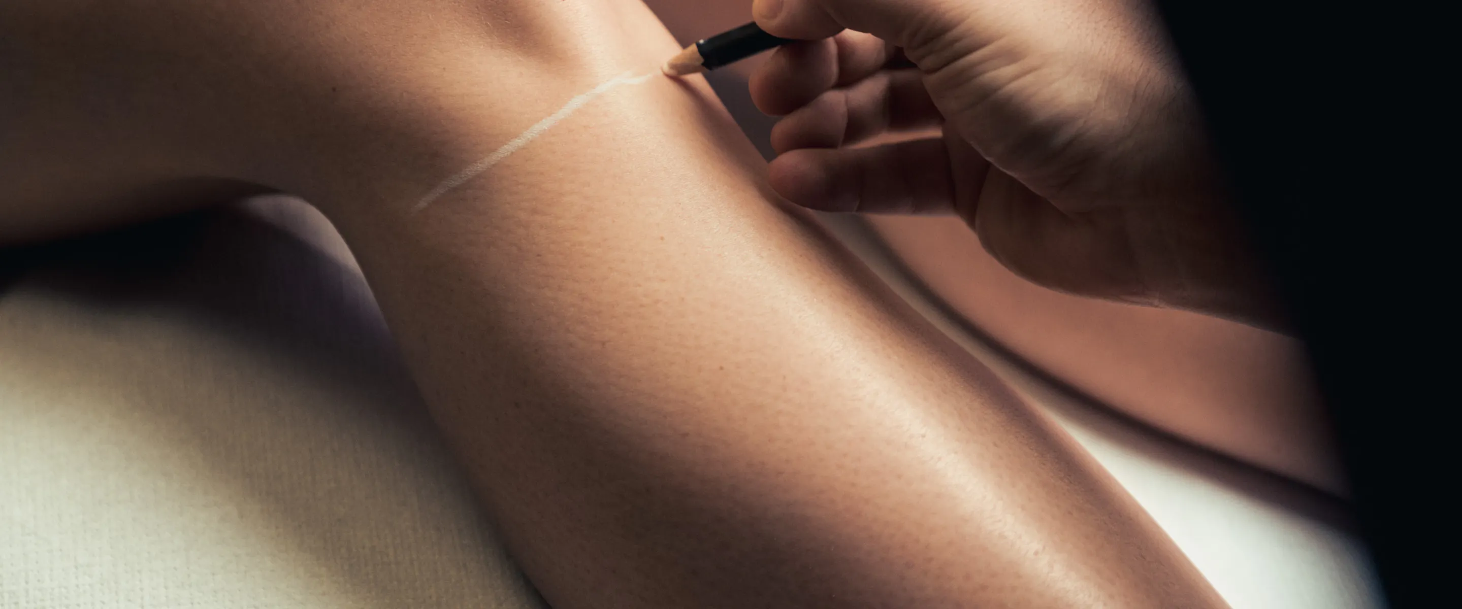 Épilation laser et hormones : les zones qui résistent | Maison Yokō