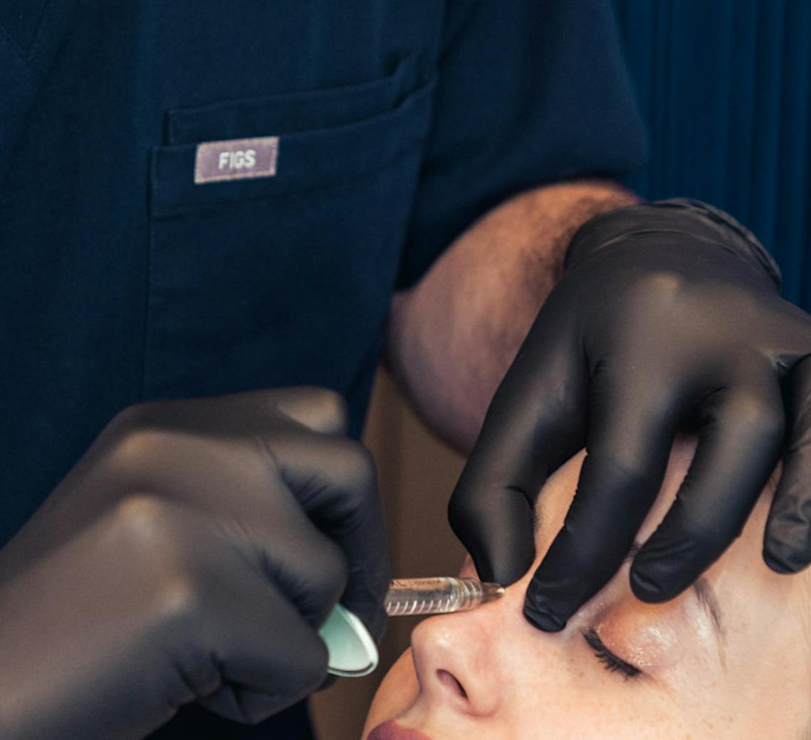 injection d'acide hyaluronique dans le nez | Maison Yokō