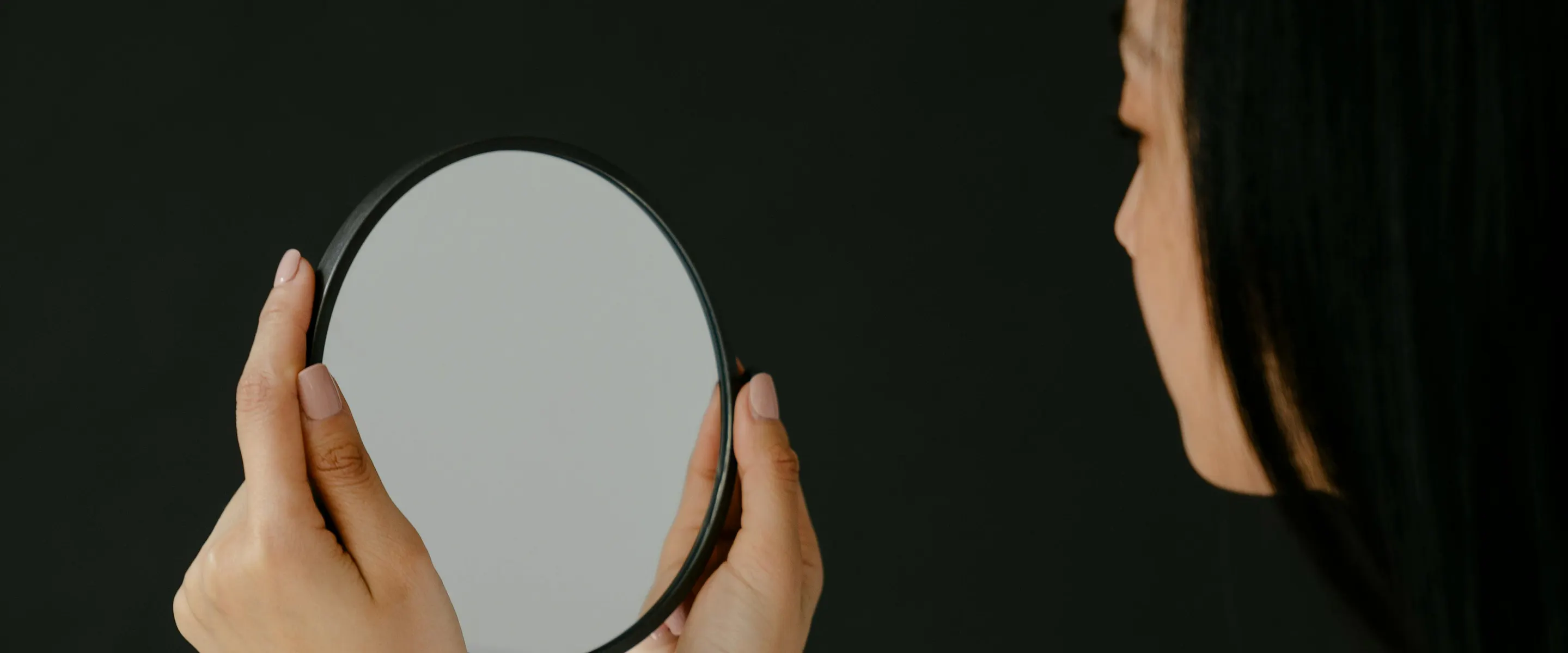 Effets secondaires fréquents et rares après des injections d’acide hyaluronique