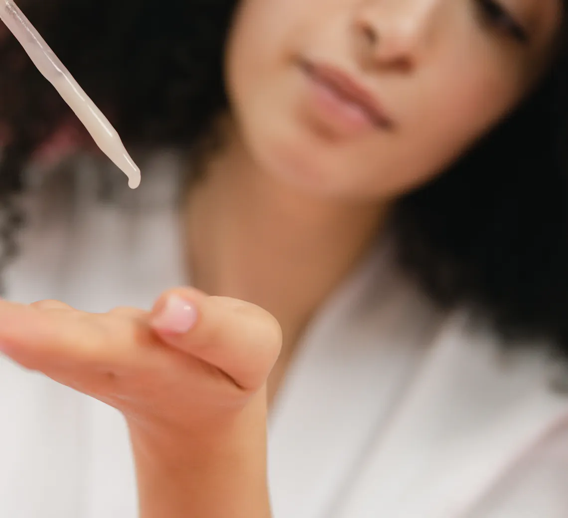 Photosensibilisant, irritant, exfoliant : attention aux confusions