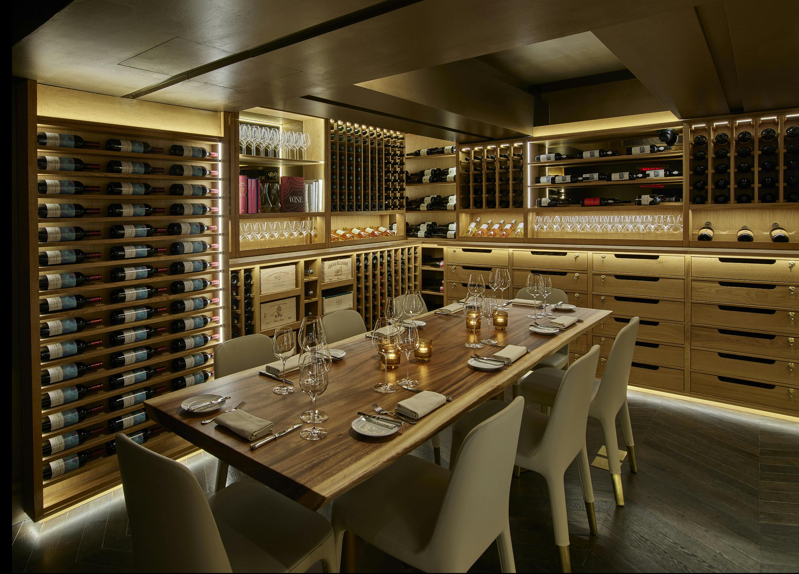 Private Dining Room LE CELLIER