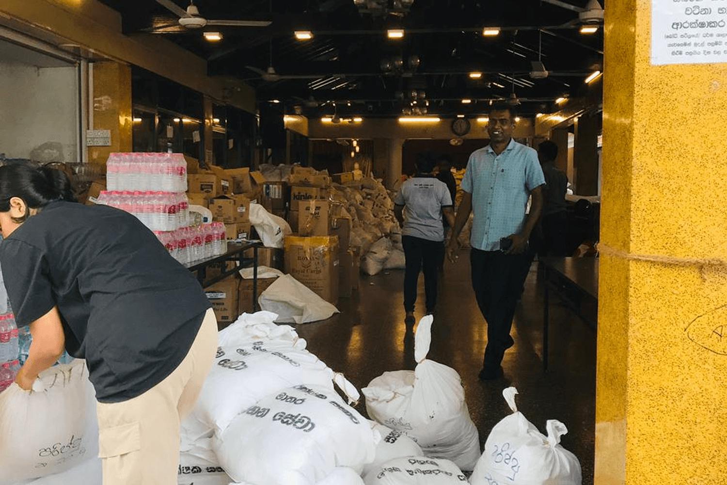 Matara Relief for Badulla 01