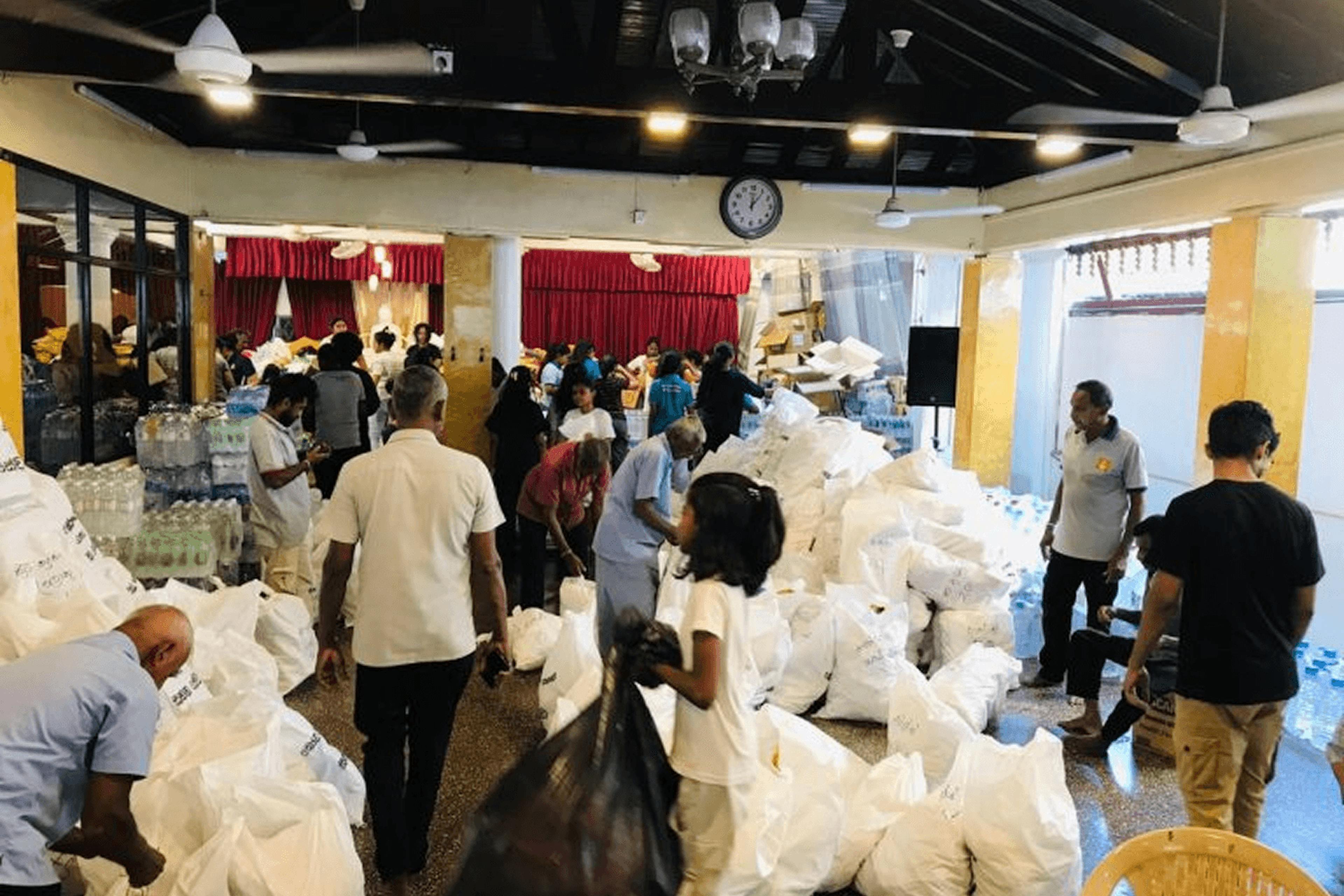Matara Relief for Badulla 10