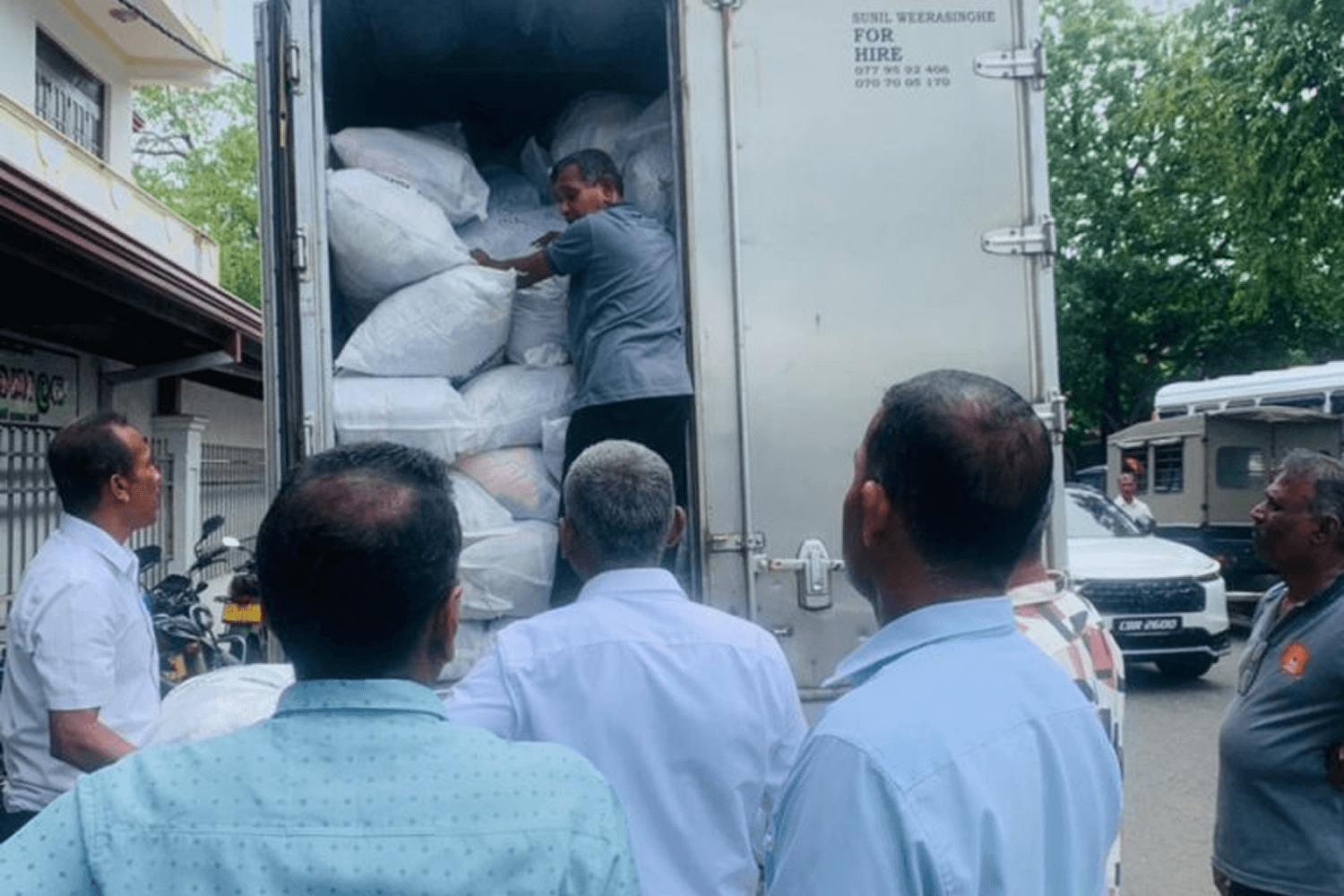 Matara Relief for Badulla 16