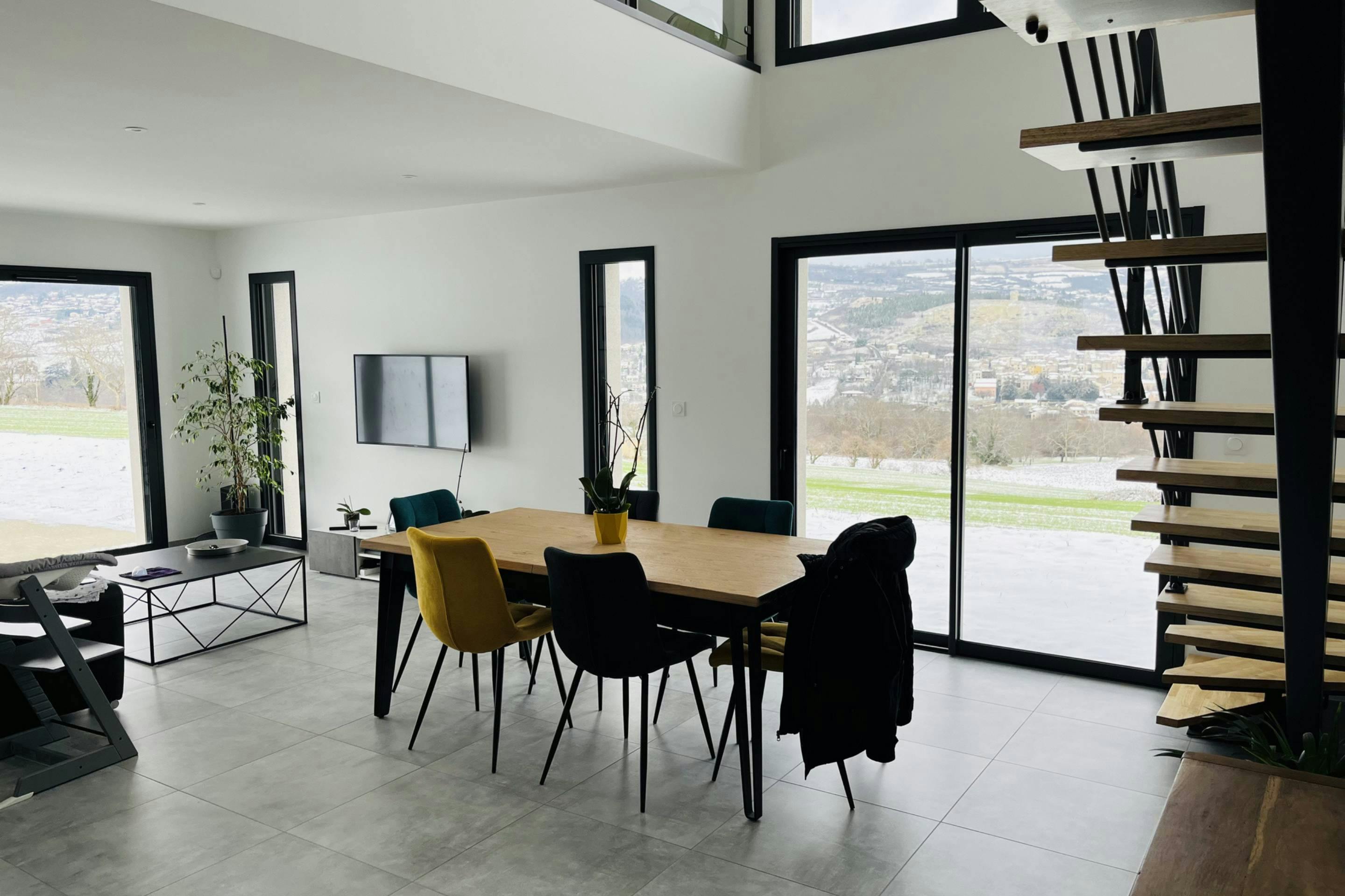 Agréable séjour spacieux et lumineux