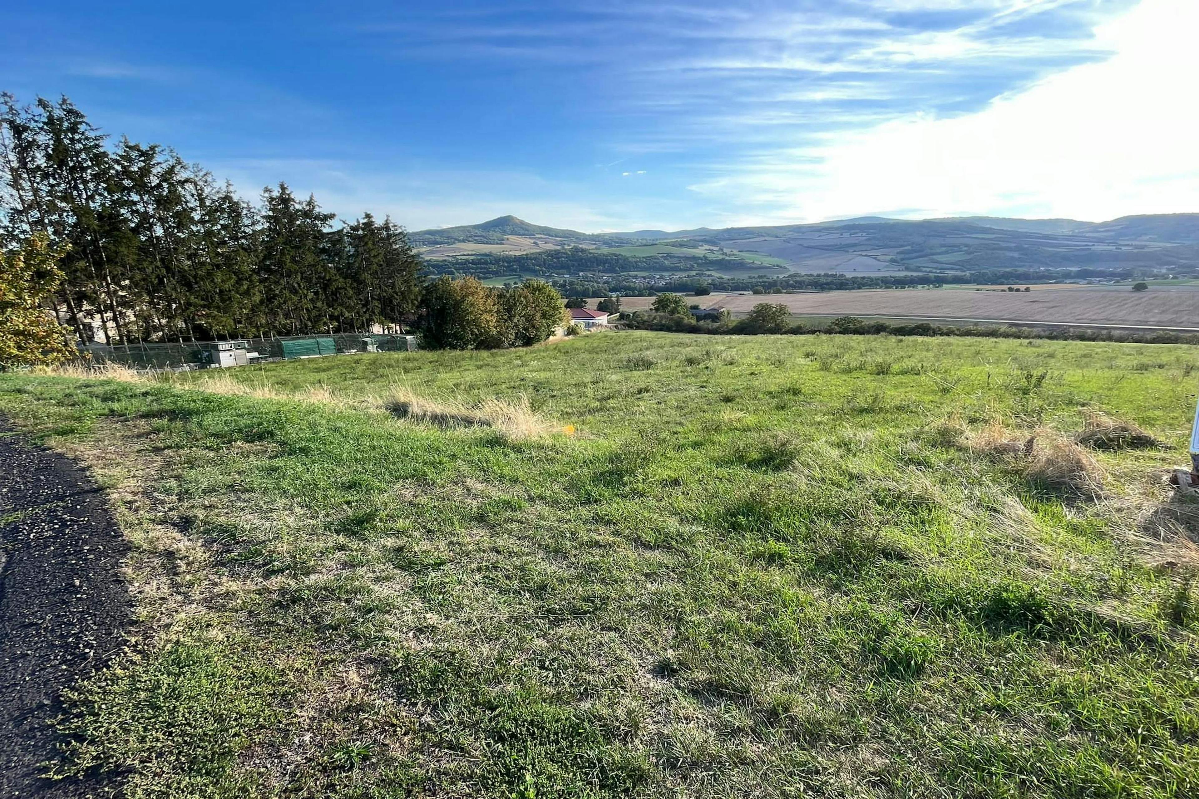 Terrains bornés et viabilisés à Pardines