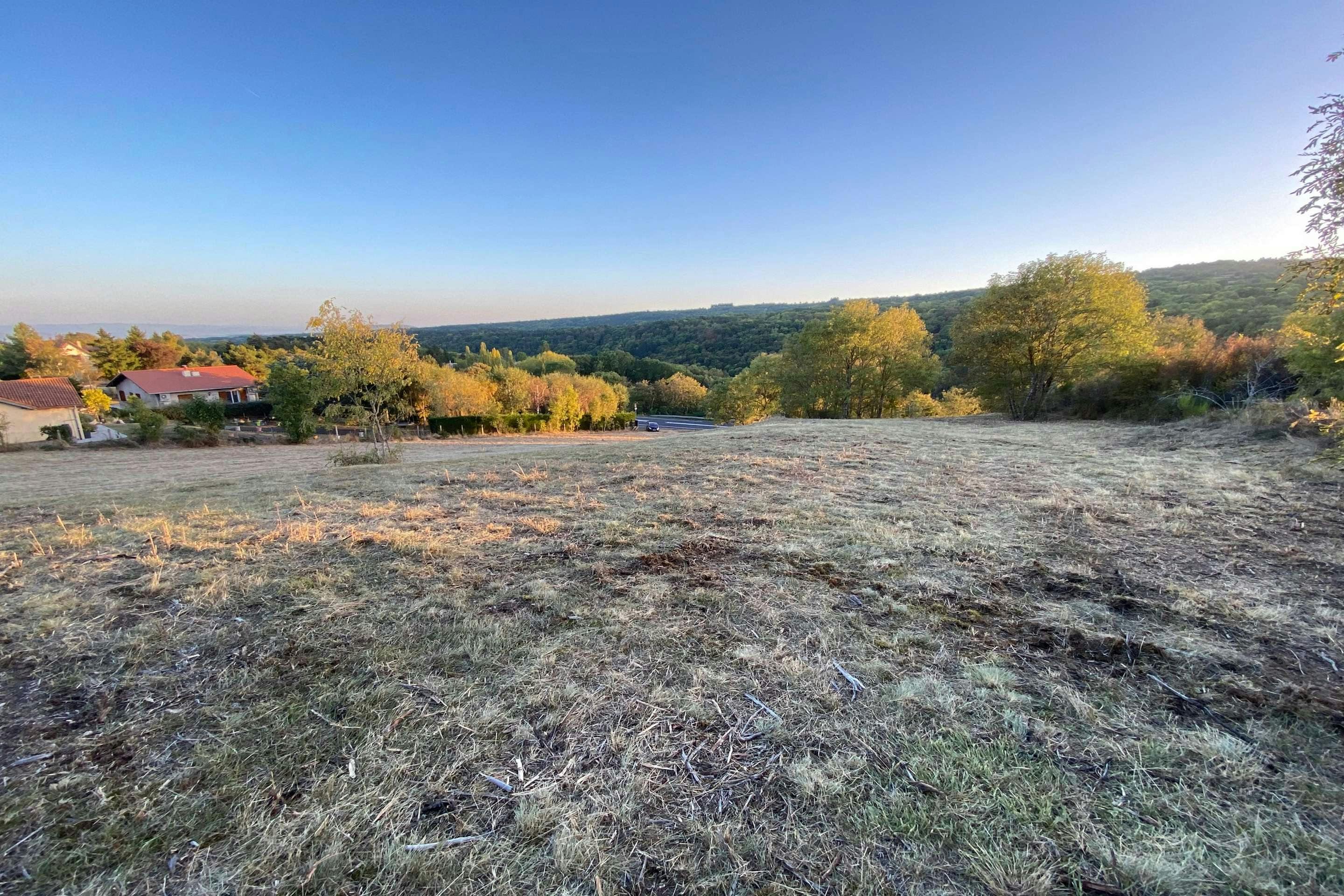 Terrain Saint Genes Champanelle, les Plas d'Auzat