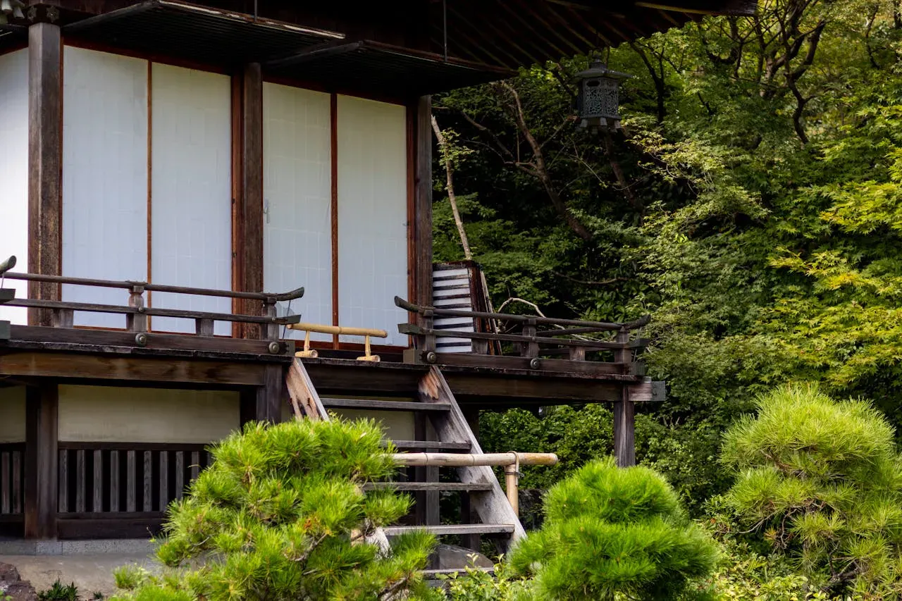 In the West, overthinking is often worn like a badge of honor — proof that we care, that we’re ambitious, that we’re keeping up. But it’s also exhausting. It clutters the mind, traps us in decision loops, and steals our peace.