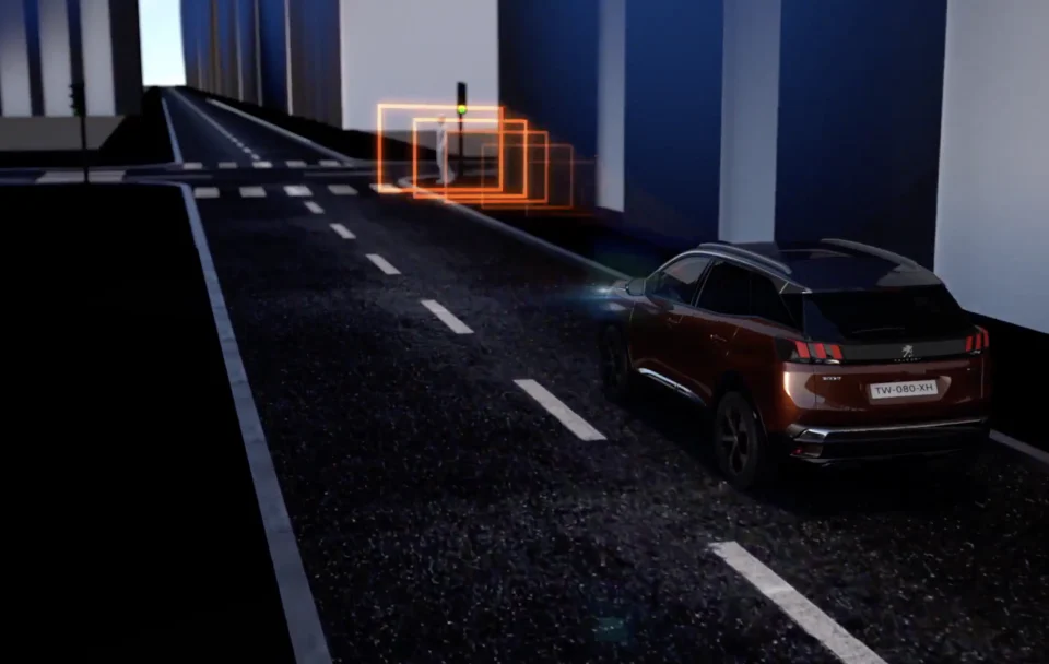 Peugeot 3008 avoiding obstacles
